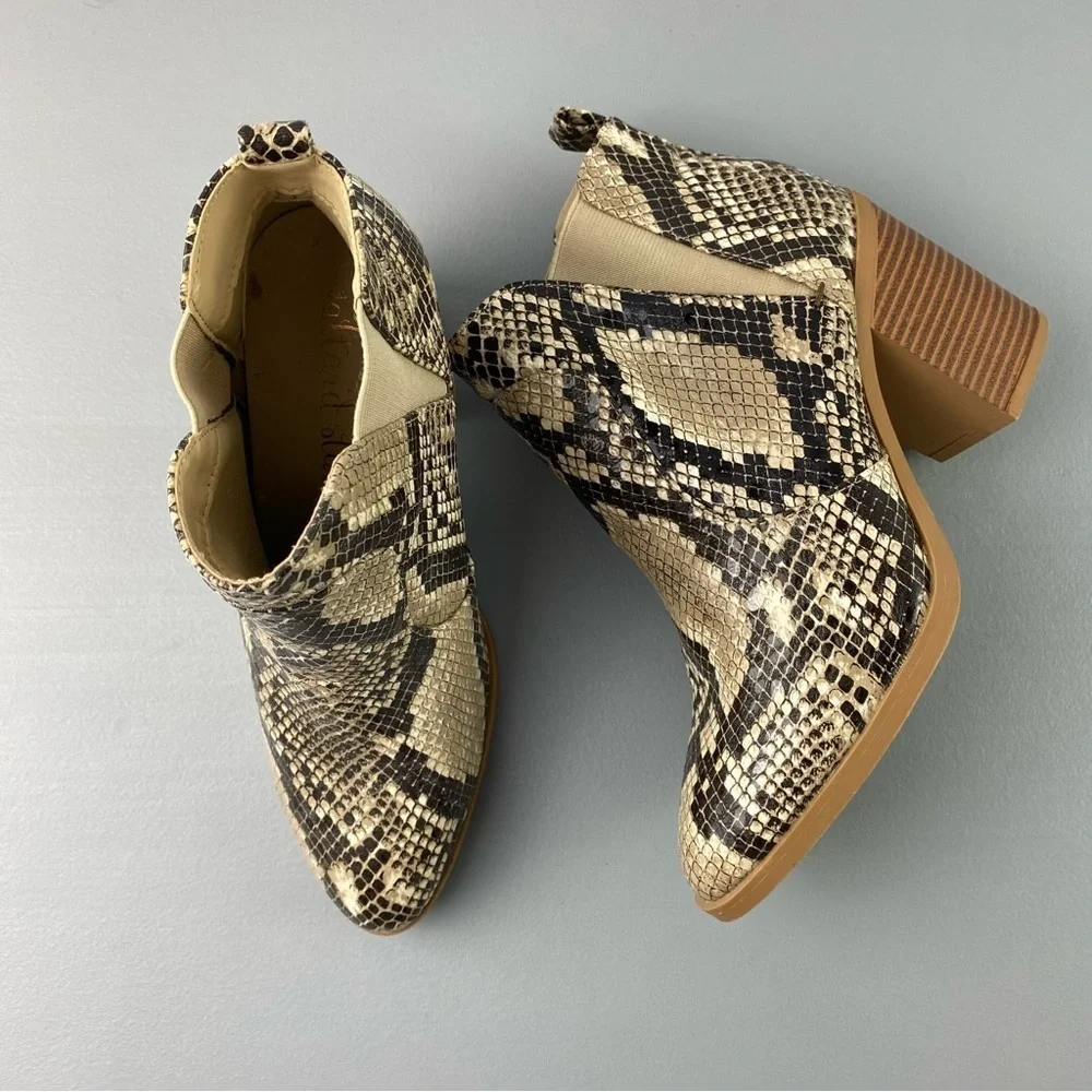 Altar’d state ankle booties faux snake skin chunky heel womens sz US 7.5